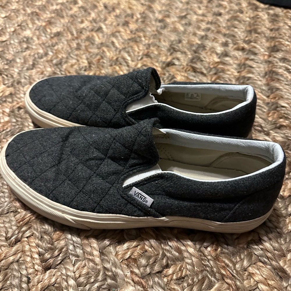 Gray quilted wool Vans women size 9.5